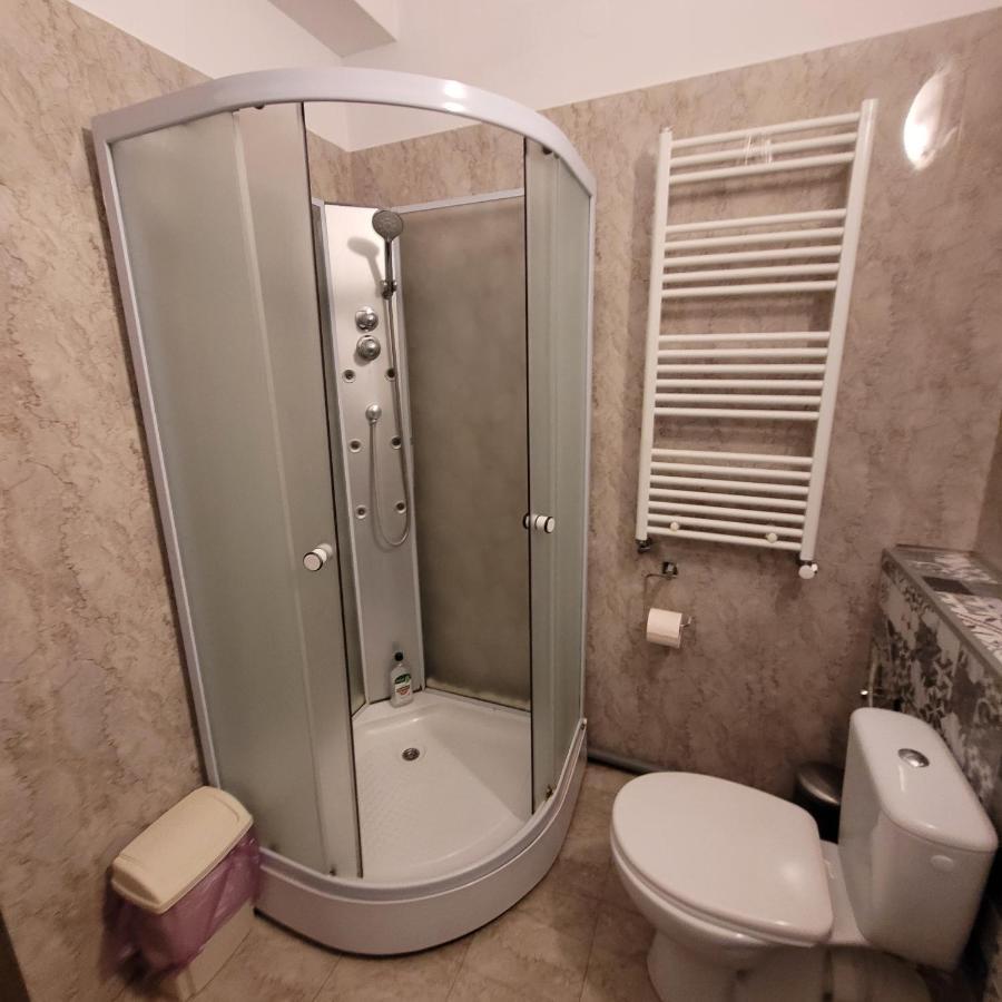 Anastasia Balcescu Apart 4 Self Check In Code From 2Pm Kitchen And Bedroom Bucarest Exterior foto