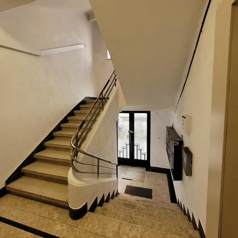 Anastasia Balcescu Apart 4 Self Check In Code From 2Pm Kitchen And Bedroom Bucarest Exterior foto