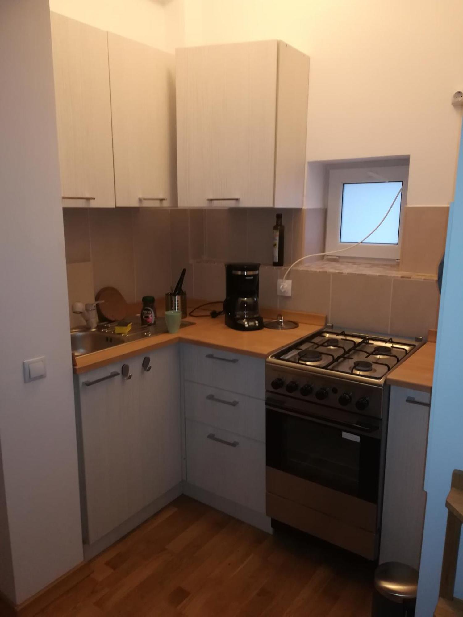 Anastasia Balcescu Apart 4 Self Check In Code From 2Pm Kitchen And Bedroom Bucarest Exterior foto