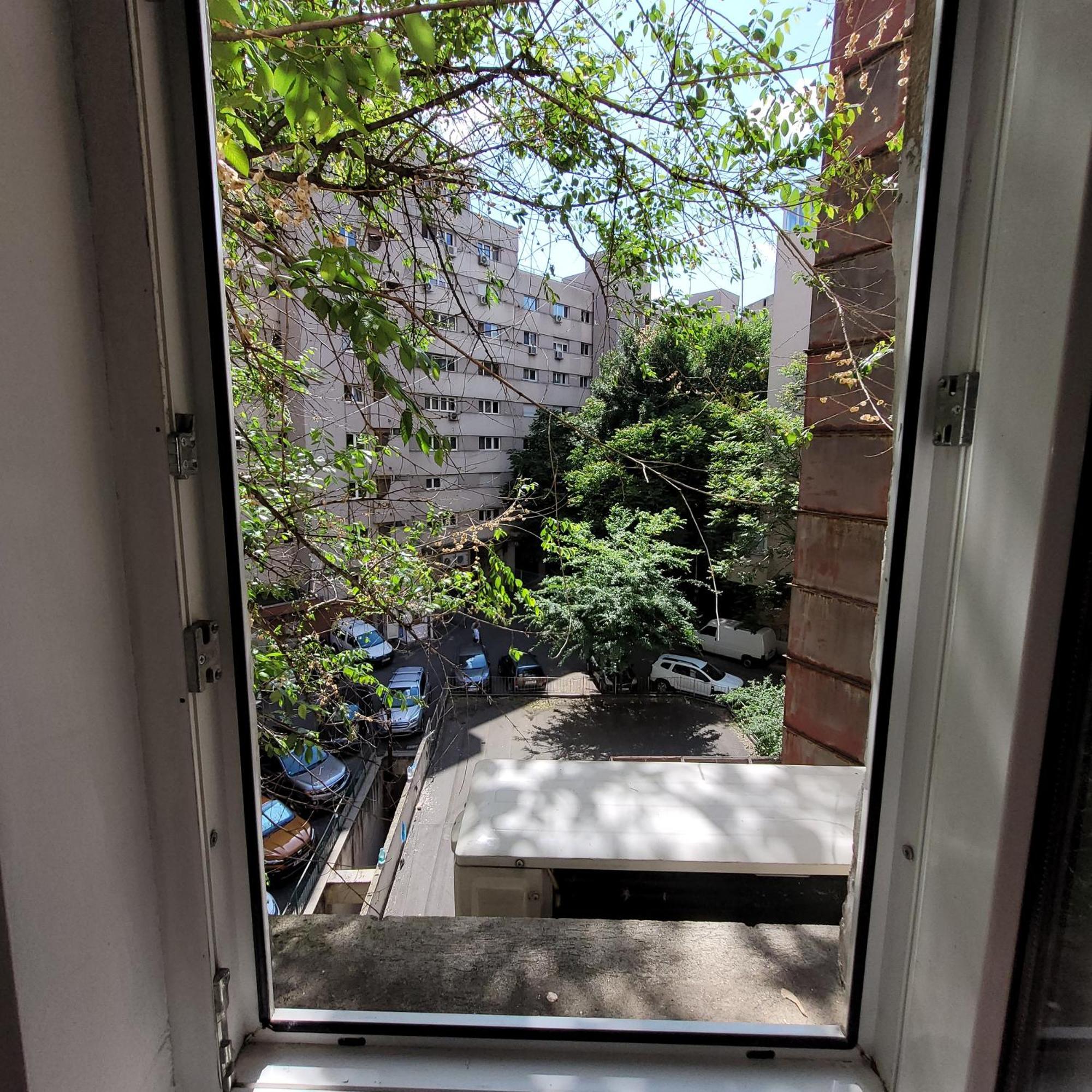 Anastasia Balcescu Apart 4 Self Check In Code From 2Pm Kitchen And Bedroom Bucarest Exterior foto